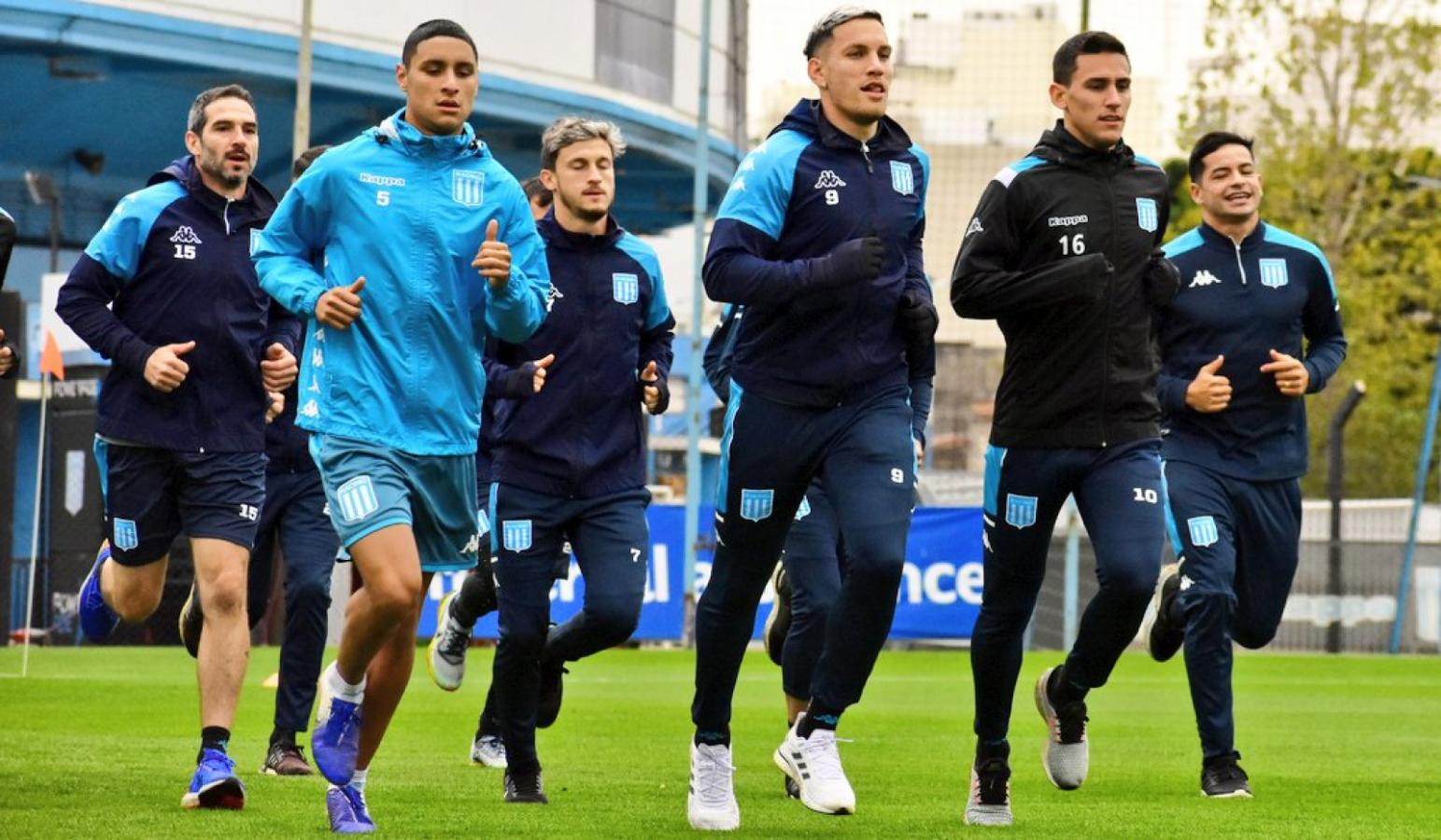 Imagen Día 1 de pretemporada para Racing, con Lisandro López presente (@RacingClub) 