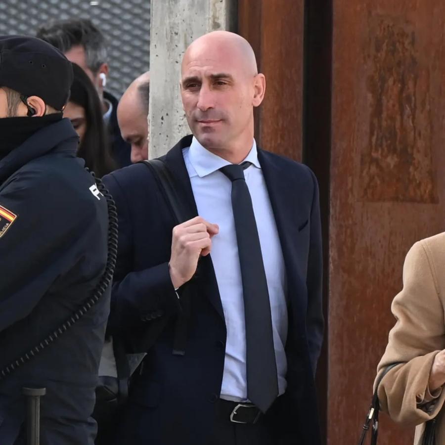 Imagen Luis Rubiales, fotografiado este jueves tras conocerse su condena.