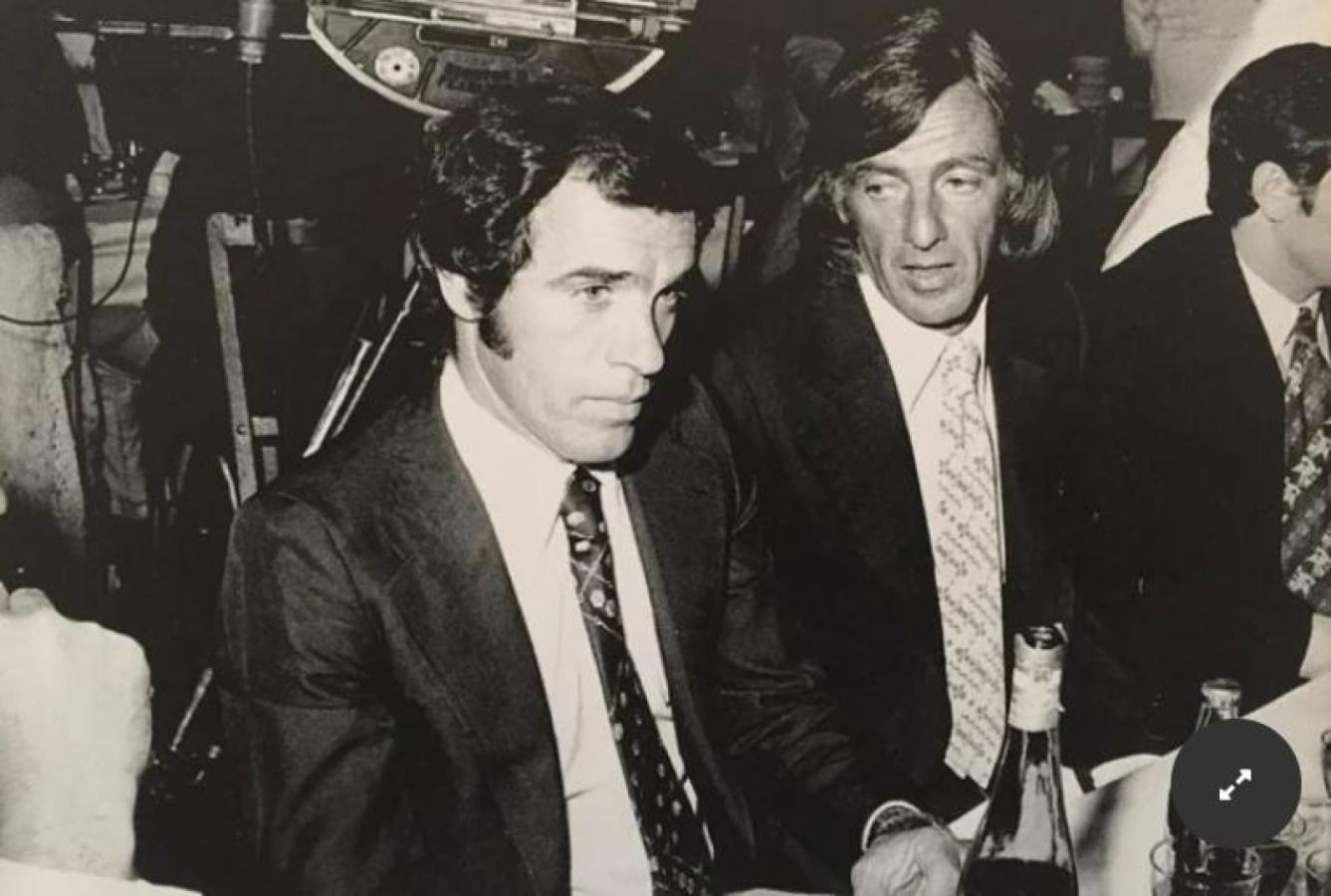 Imagen Roberto Saporiti junto a César Luis Menotti. Clarín. 