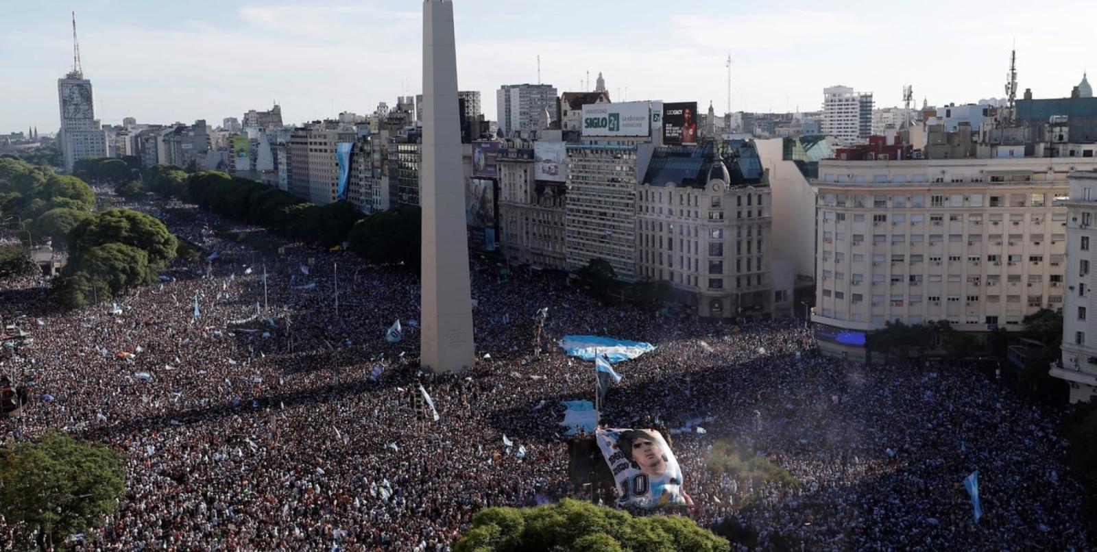 Imagen La impresionante imagen del Obelisco en los festejos por la tercera estrella.