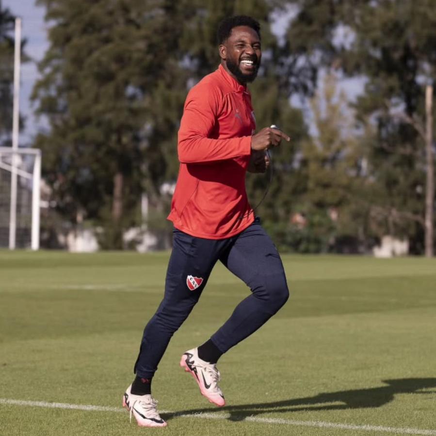 Imagen La Pantera Angulo firmará por 3 años con Pumas.