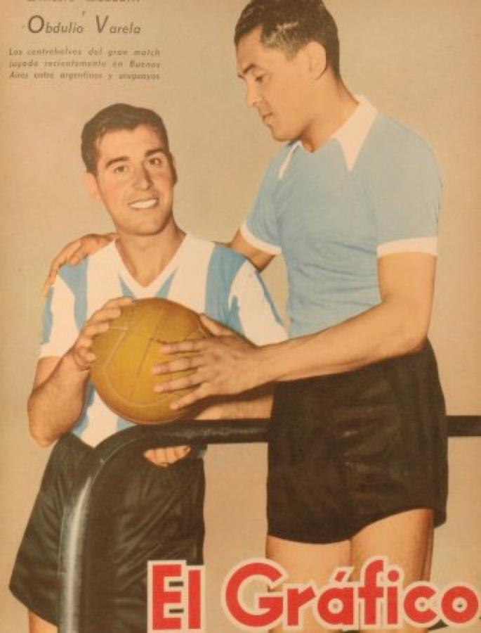 Imagen Obdulio Varela y Ernesto Lazzatti en la tapa de El Gráfico del 22 de enero de 1943.
