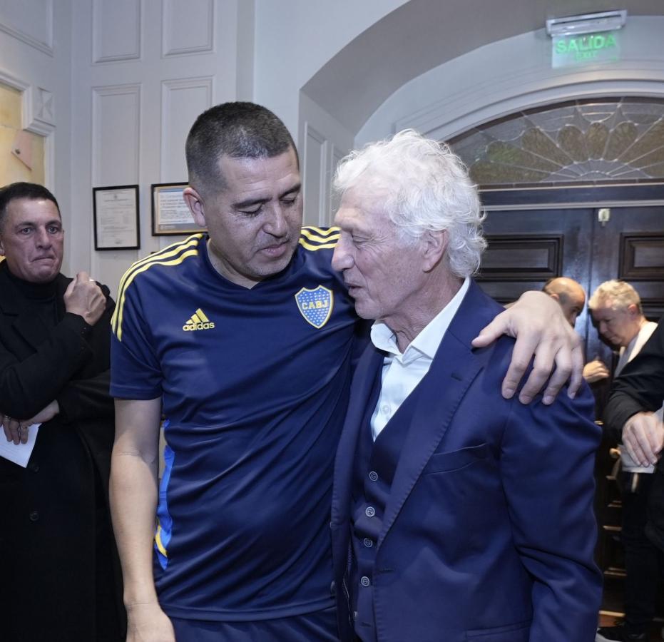 Imagen Pekerman reveló que habló con Riquelme sobre la chance de dirigir a Boca.
