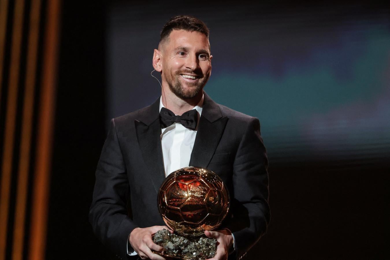 Imagen Messi, con su octavo Balón de Oro. El primero como campeón del Mundo.