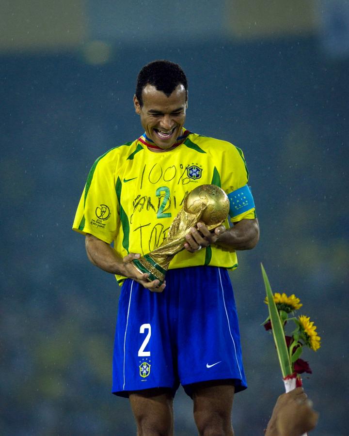 Imagen Cafú y la Copa del Mundo 2002. Fue capitán de Brasil en Corea-Japón.