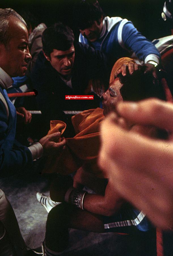 Estratega y "médico". En la dramática pelea Galíndez-Kates (1976) no sólo engaño al médico y referí para hacerla seguir: también curó a Galíndez, empujándolo a ganar por nocaut en el último minuto del combate.
