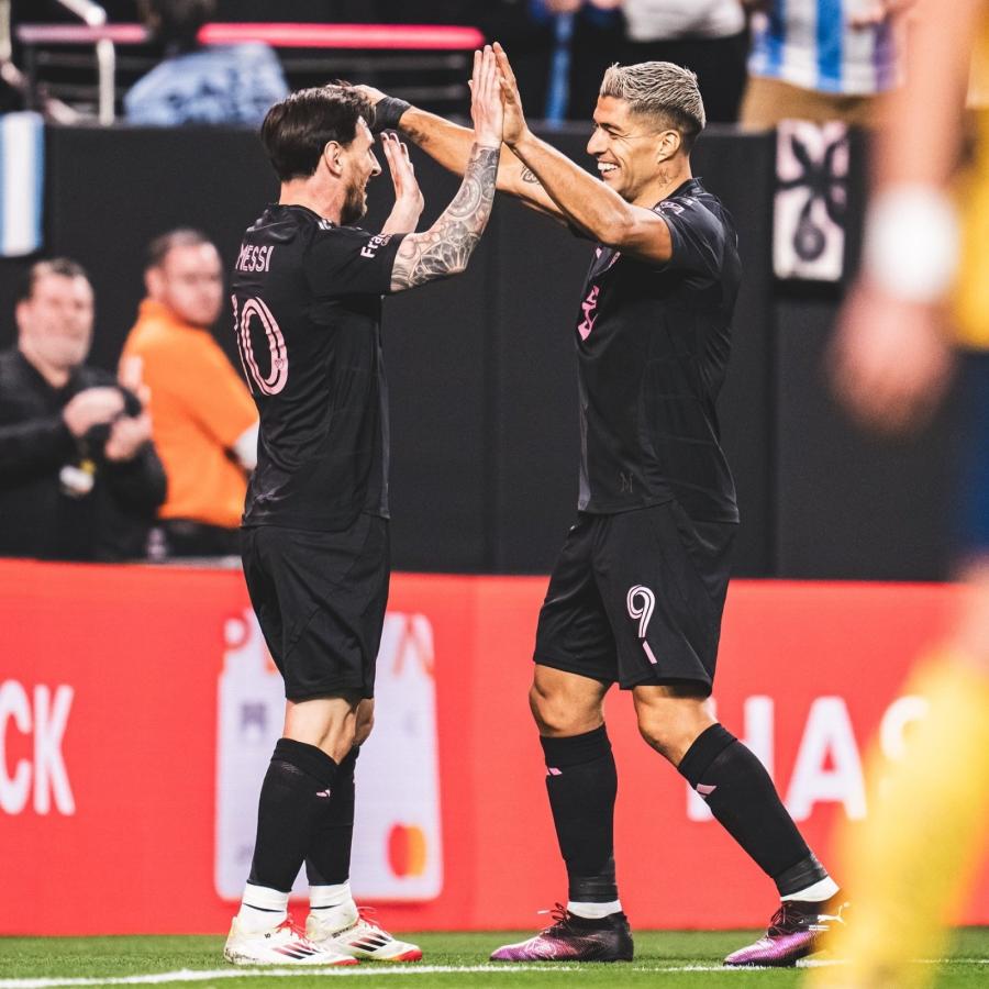 Imagen Junto a Luis Suárez 
