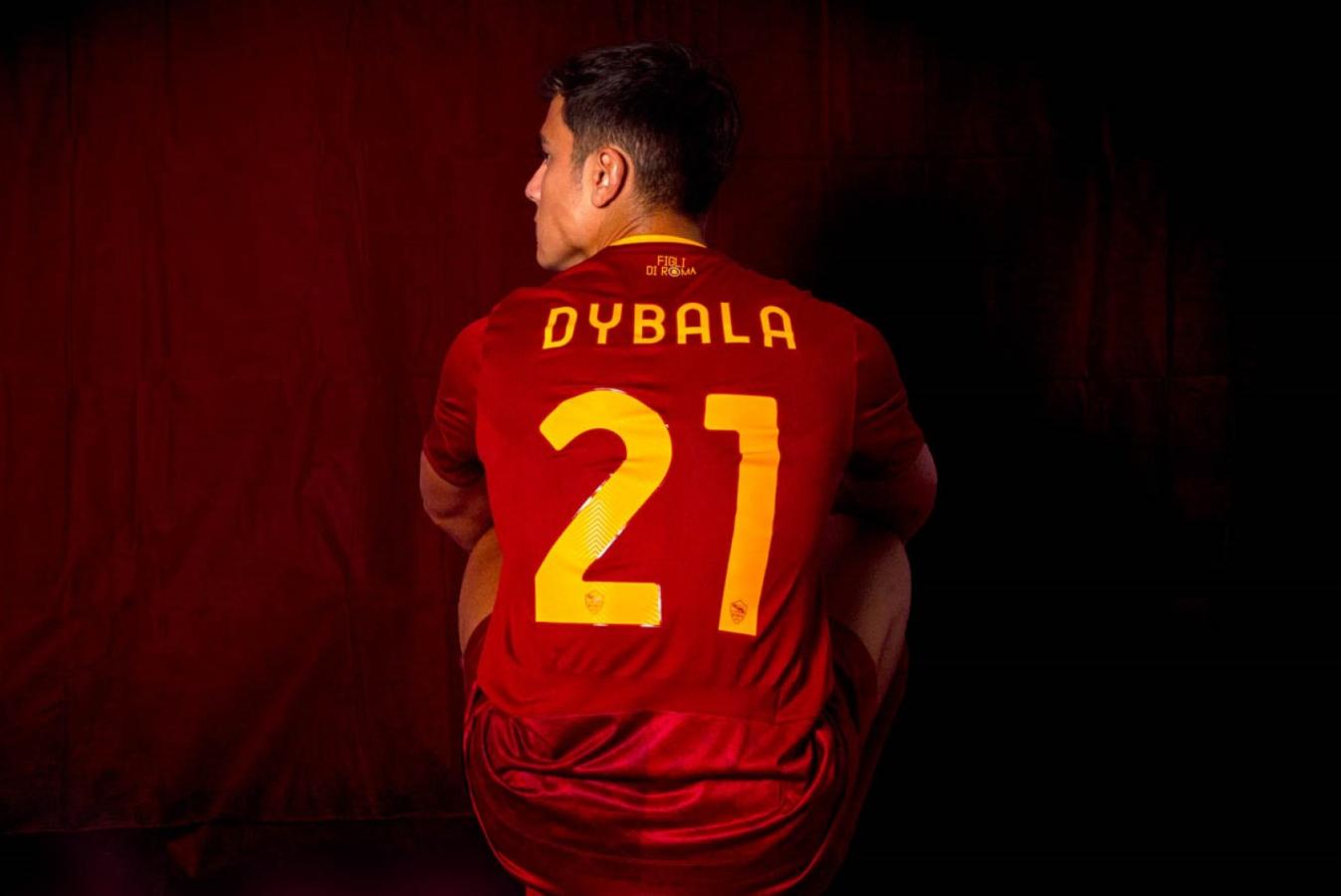 En el día de los hinchas de la Roma camiseta de Paulo Dybala | El Gráfico