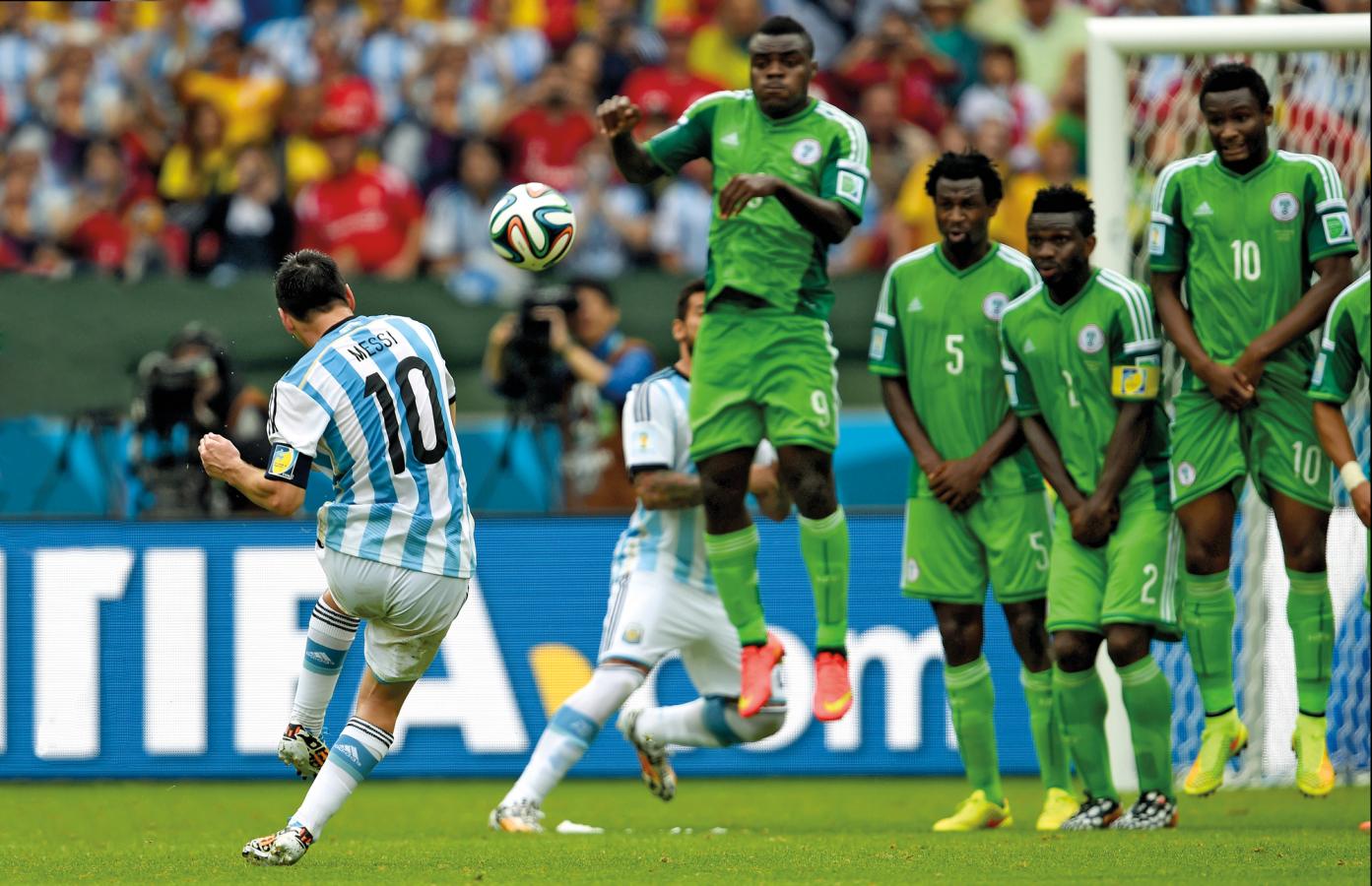 Imagen El día antes de hacerle 2 goles a Nigeria en el Mundial 2014 cumplió 27 años