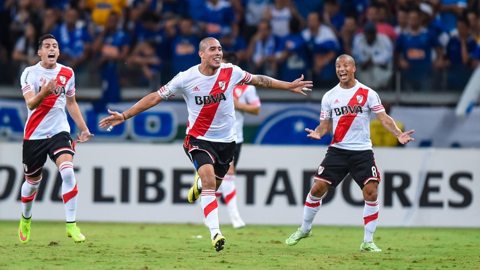 Imagen En 2015, River goleó 3-0 al Cruzeiro y avanzó a las semifinales