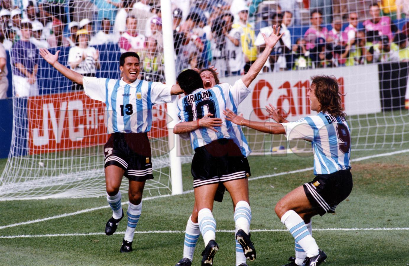 Caniggia le hizo los dos goles a Nigeria en el último partido de Maradona en un Mundial