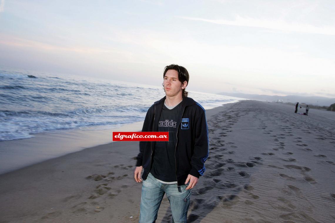 Imagen El imponente mar Mediterráneo baña las playas de Gavà. “En verano puede llegar a hacer 40 grados y la playa se vuelve fundamental”.