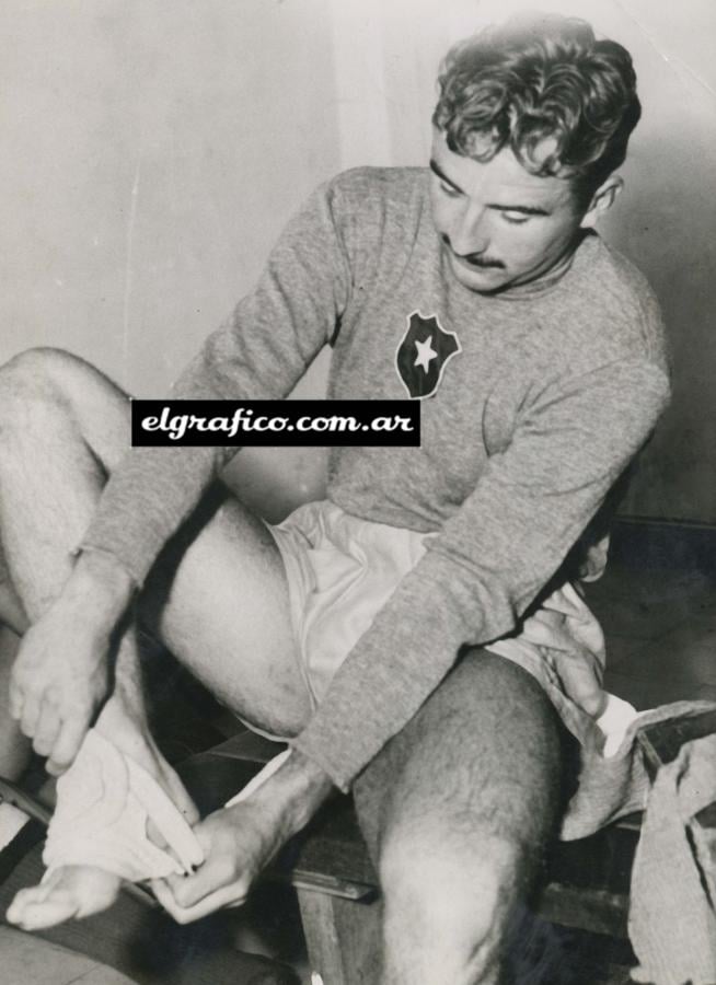 Tuvo sus penurias también él. No se piense que "El Sapo" la pasó liviana con las exigencias que el fútbol tiene en todas partes. Tuvo que soportar cargos injustos y muchas veces llegó a un vestuario a quitarse entristecido sus ropas de fútbol. Si estas luchas no existieran la vida no tendría victorias.