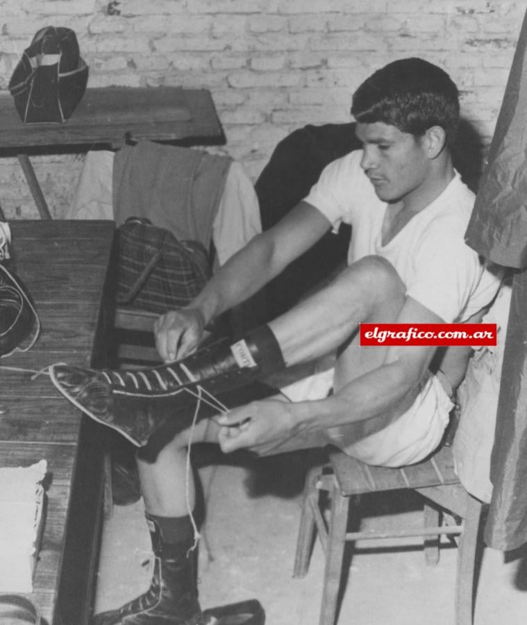 Imagen En el gimnasio del Club Unión, donde conoció a Brusa siendo todavía un aficionado. Con Don Amilcar haría su debut rentado. Unas de las duplas más exitosas de la historia del boxeo argentino.