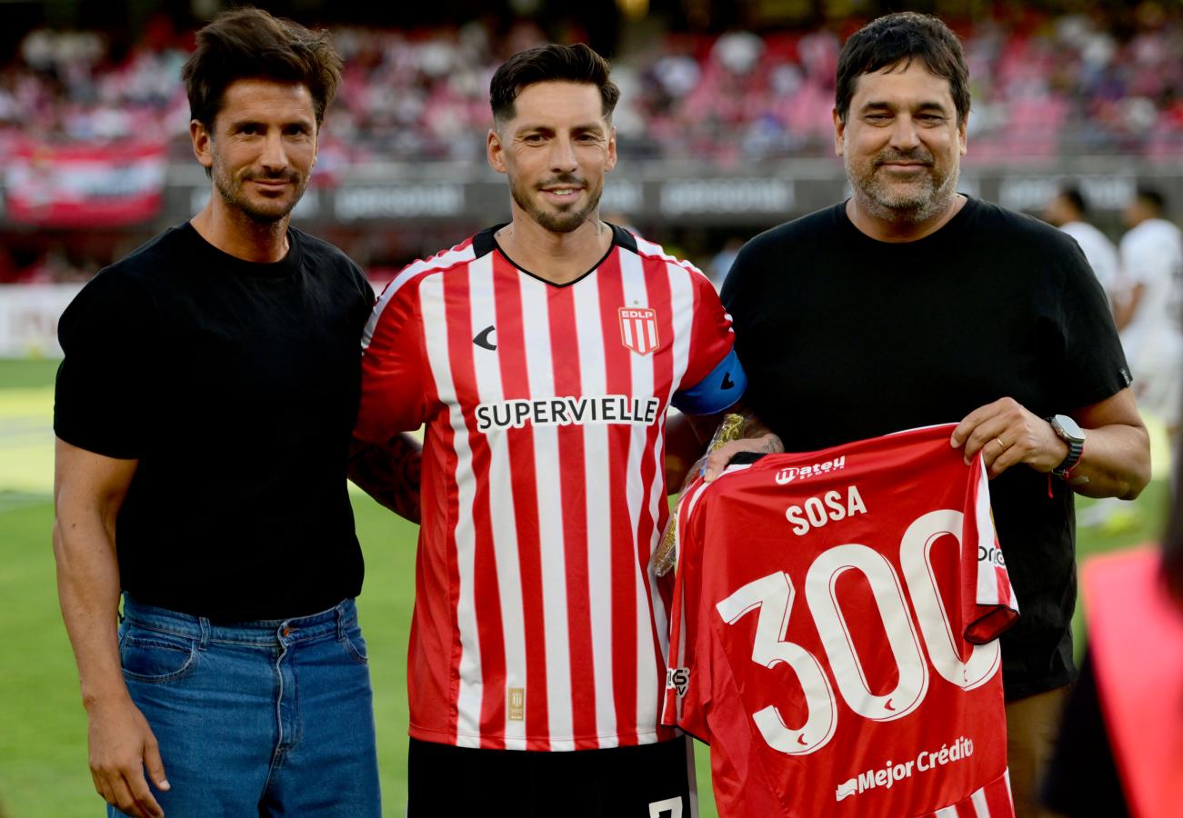 Imagen Los 300 partidos de José Sosa (Foto Baires).