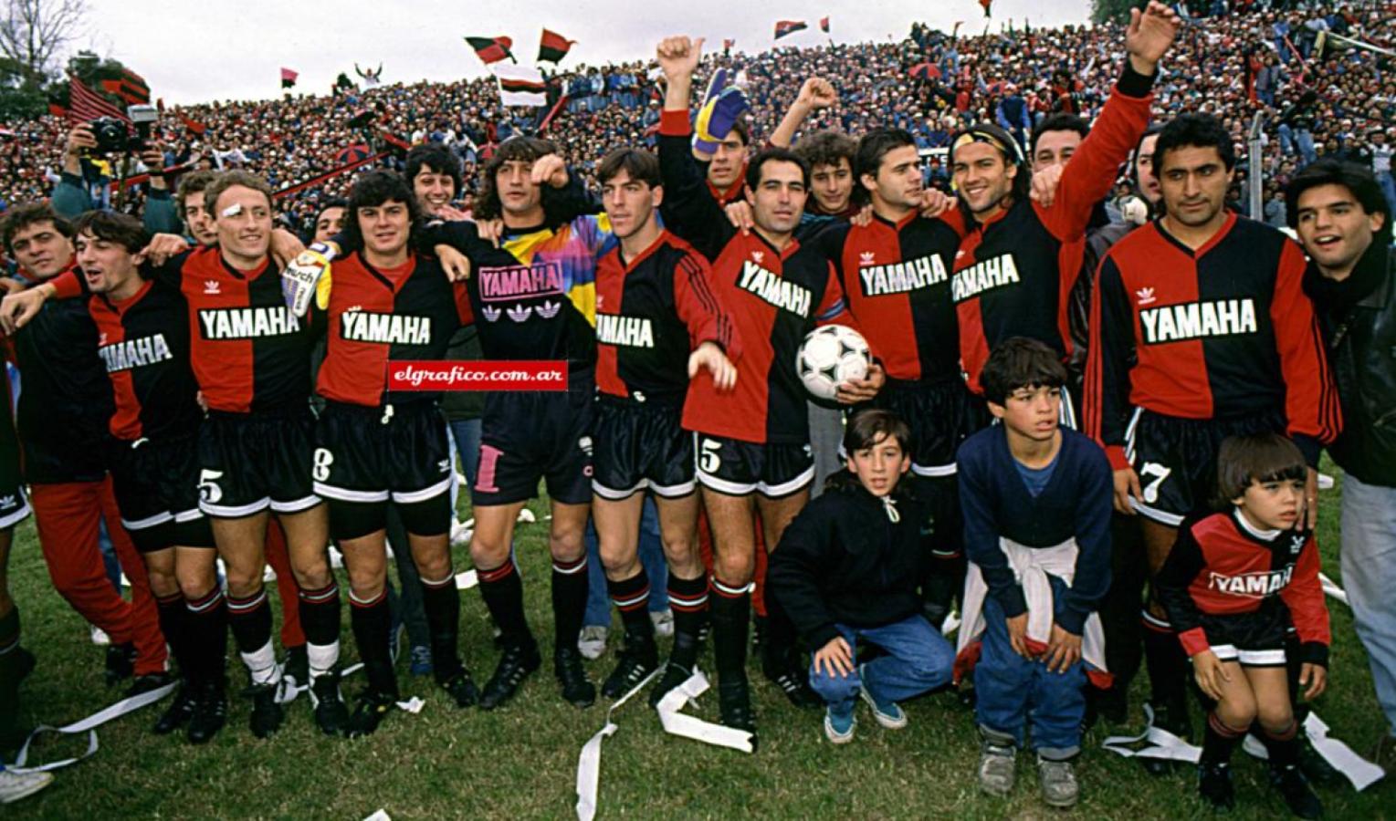 Imagen El Newell's campeón de 1992 con Bielsa tuvo a Berti en el plantel.