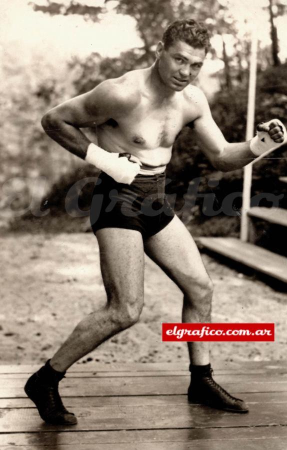 Imagen En julio de 1919 se consagró campeón del mundo de los pesos pesados al derrotar a su compatriota Jess Williard.