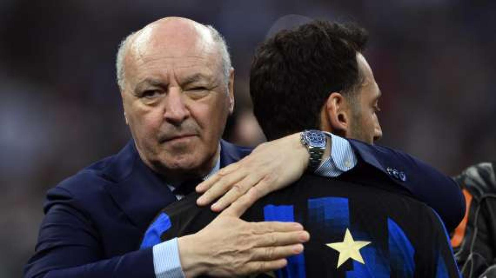 Imagen El presidente de Inter y el destinatario de las críticas de Lautaro: Calhanoglu.
