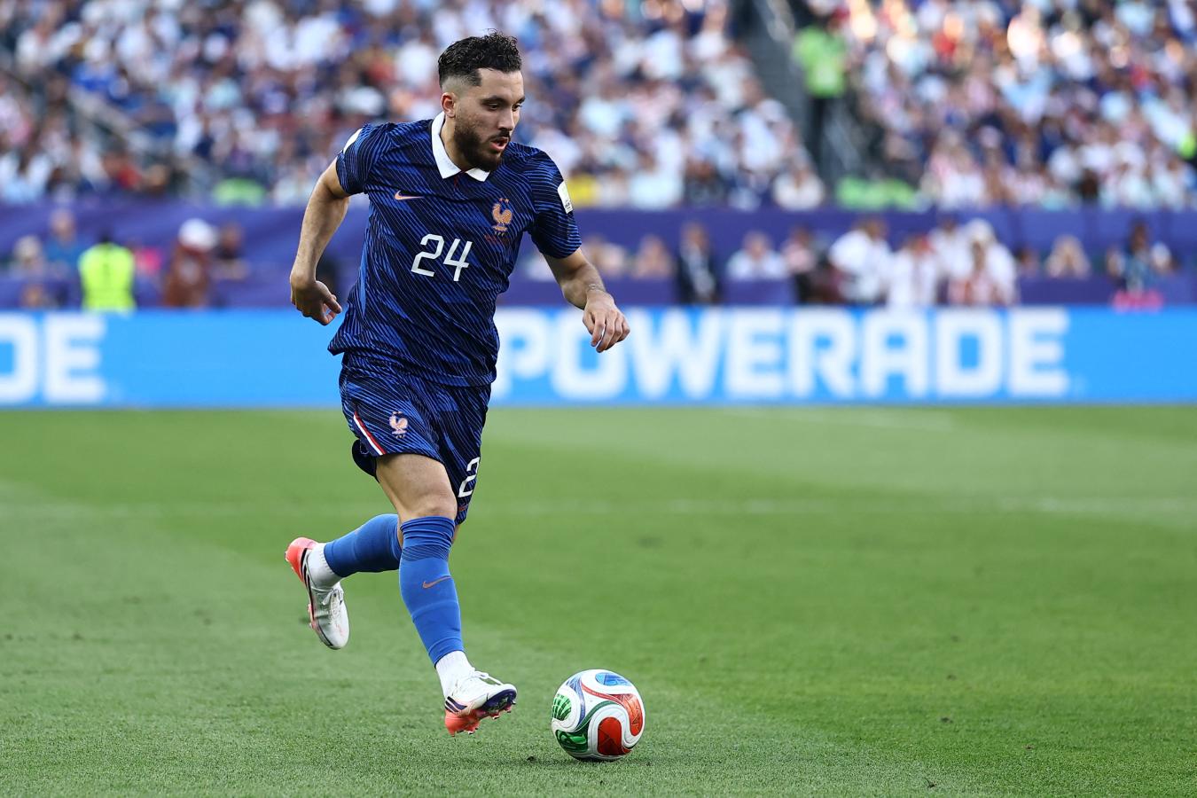 Imagen Rayan Cherki criticó el planteo de Paraguay y el arbitraje