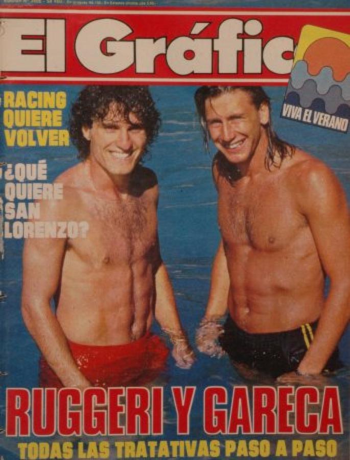 Imagen Los contratos de Gareca y Ruggeri en Boca habían finalizado a fines del 84, por lo que las jóvenes figuras pedían la libertad de acción. Finalmente se desataría una huelga, el recordado pase a River y sus represalias.