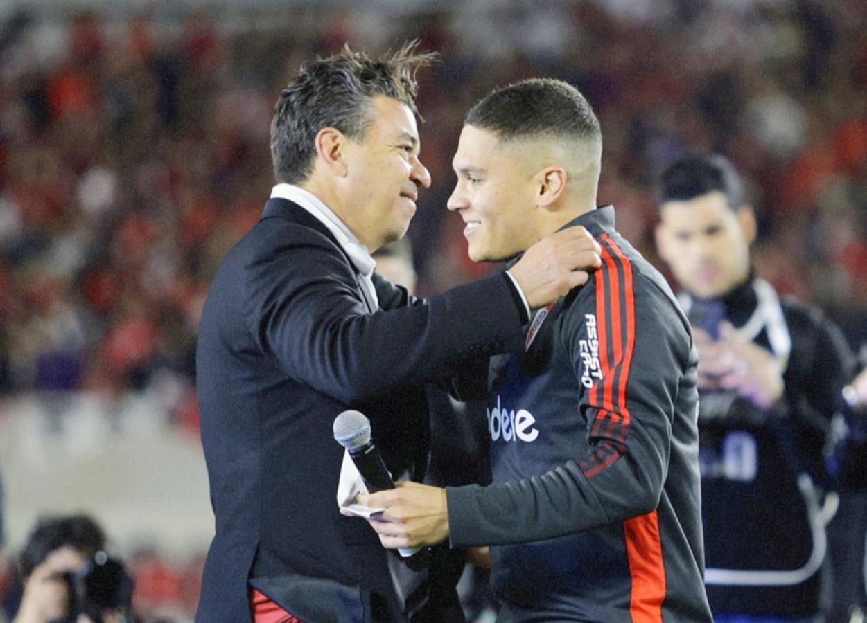 Imagen La estrecha relación entre Gallardo y Juanfer facilitó y aceleró el acuerdo.
