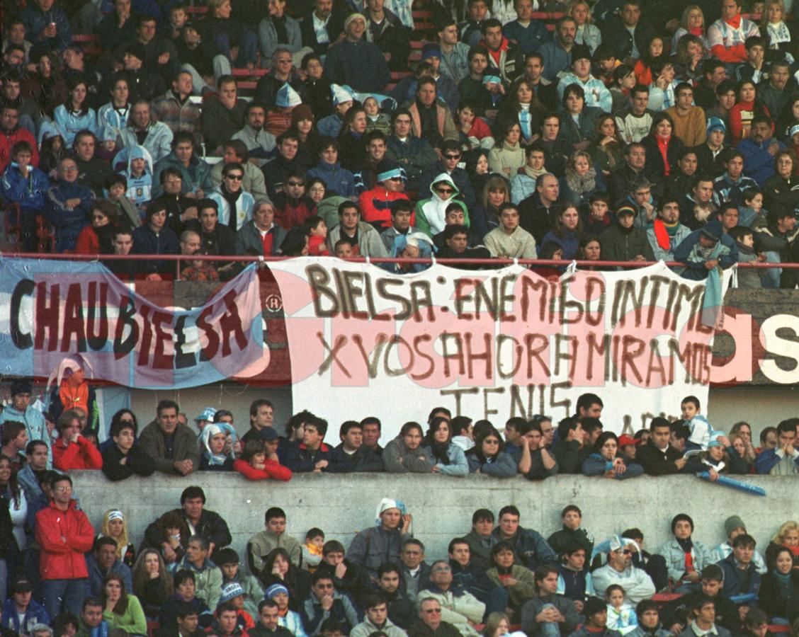 Imagen El ingenio popular hecho bandera. Corea y Japón dejó una herida profunda en el hincha.