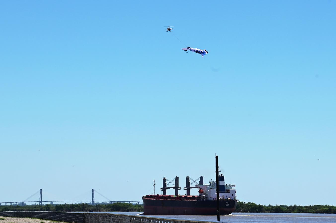 Imagen La camiseta de Messi más grande del mundo, en el cielo de Rosario.