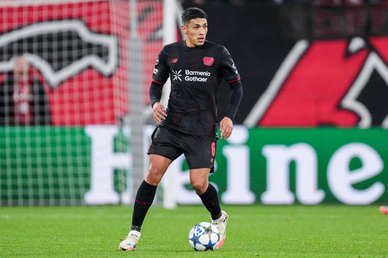 Imagen Se acabó el 2025 para Equi Fernández en Leverkusen por culpa de una lesión.
