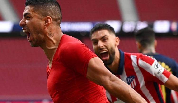 Imagen de LUIS SUÁREZ RESCATÓ AL ATLÉTICO QUE SIGUE PUNTERO