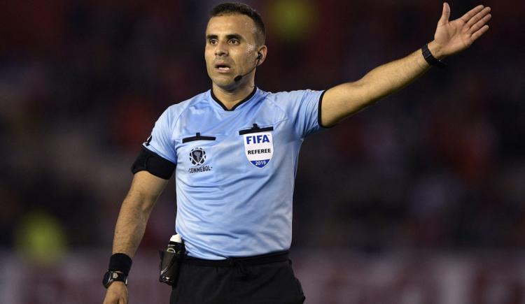Imagen de Piero Maza dirigirá la Finalissima entre Argentina e Italia