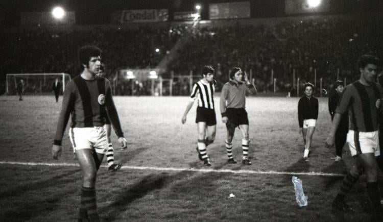 Imagen de San Lorenzo recibe a Gimnasia de Mendoza en el Nuevo Gasómetro tras 42 años sin duelos oficiales en Buenos Aires