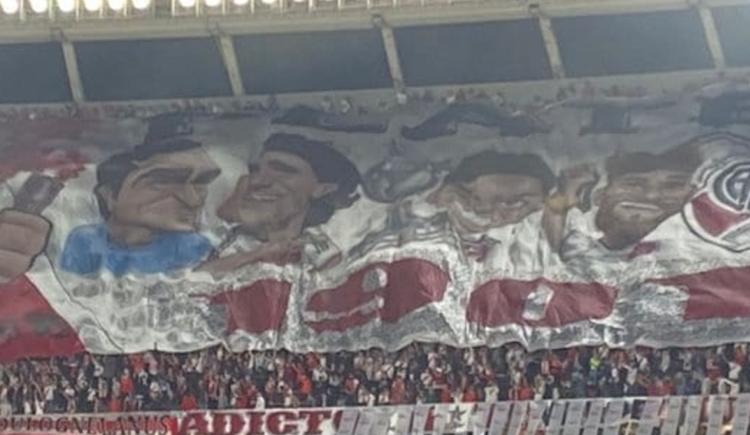 Imagen de MIRÁ LA OVACIÓN PARA LEO PONZIO