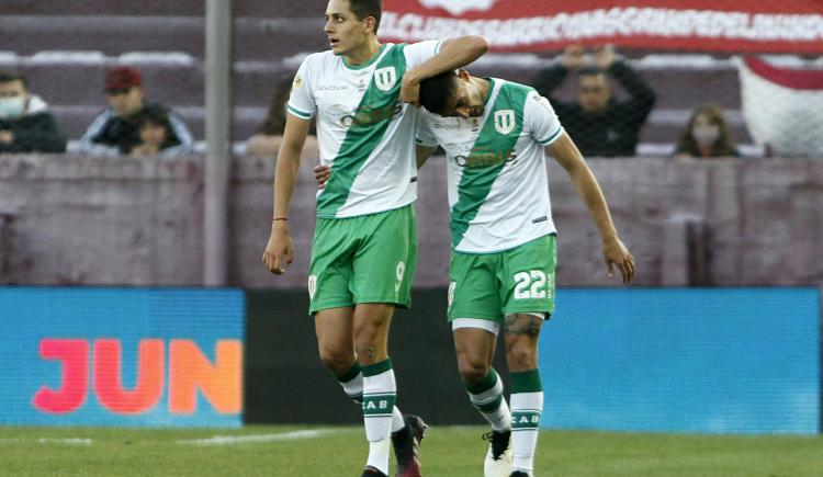 Imagen de CRUZ DEL SUR: GOLES DE PADRE E HIJO