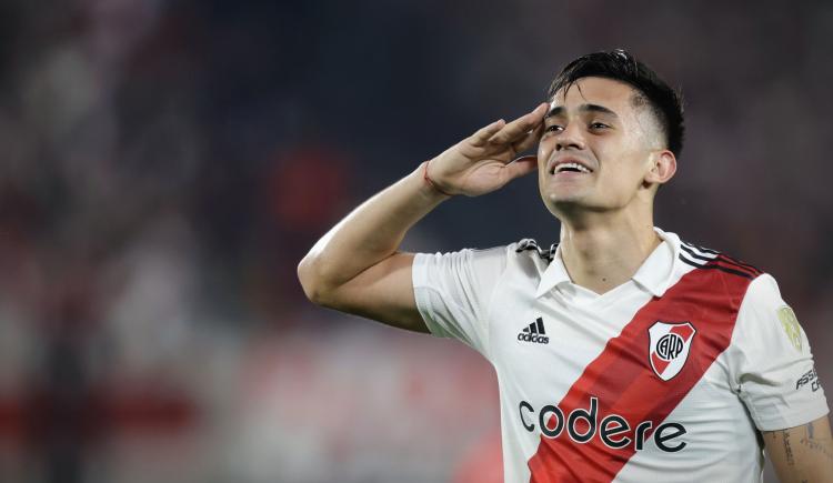 Imagen de River se lo dio vuelta a Internacional con un doblete de Pablo Solari