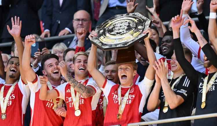 Imagen de Increíble consagración de Arsenal en la Community Shield: empate agónico y triunfo por penales