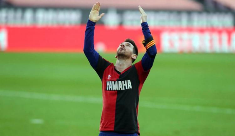 Imagen de NEWELL'S LE RINDIÓ HOMENAJE A MESSI