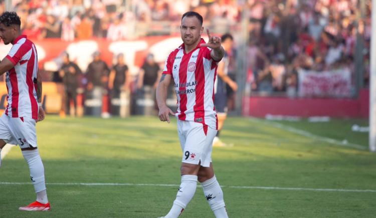 Imagen de San Martín de Tucumán, a un paso de la final por el primer ascenso a la Liga Profesional