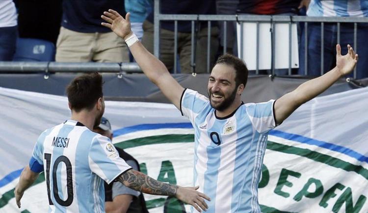 Imagen de GONZALO HIGUAÍN: “MESSI SERÍA MUY FELIZ ACÁ”