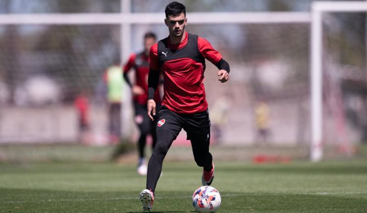 Imagen de FALCIONI NO DIO INDICIOS DEL EQUIPO PARA ENFRENTAR A SARMIENTO EN EL LIBERTADORES DE AMÉRICA
