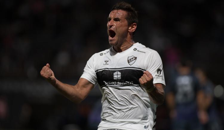 Imagen de TODOS LOS GOLES DE GONZALO BERGESSIO EN PLATENSE