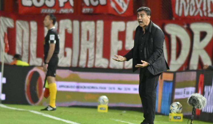 Imagen de "Está pesado el tema": Gustavo Quinteros fue crítico del momento de Independiente