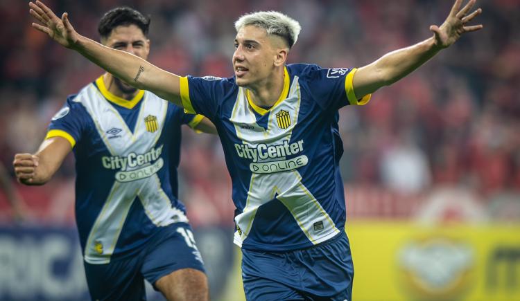 Imagen de Rosario Central lo aguantó ante Inter y se clasificó a los octavos de la Copa Sudamericana