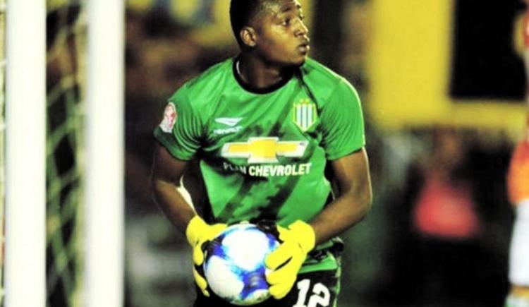 Imagen de ARBOLEDA AISLADO POR CONTACTO ESTRECHO, SOSA POSITIVO EN COVID-19