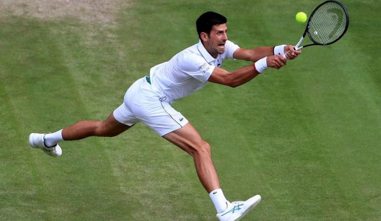 Imagen de WIMBLEDON: DJOKOVIC REVIRTIÓ UN MAL ARRANQUE Y ESTÁ EN SEGUNDA RONDA