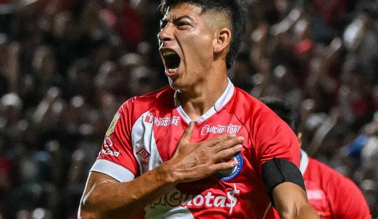 Imagen de Argentinos Juniors logró la primera victoria en la era Nicolás Diez