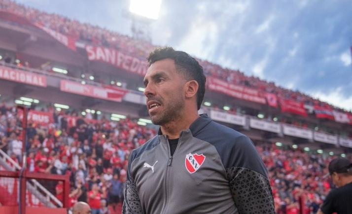 Imagen de Vuelta a la normalidad: Carlos Tevez dirigió la práctica de Independiente