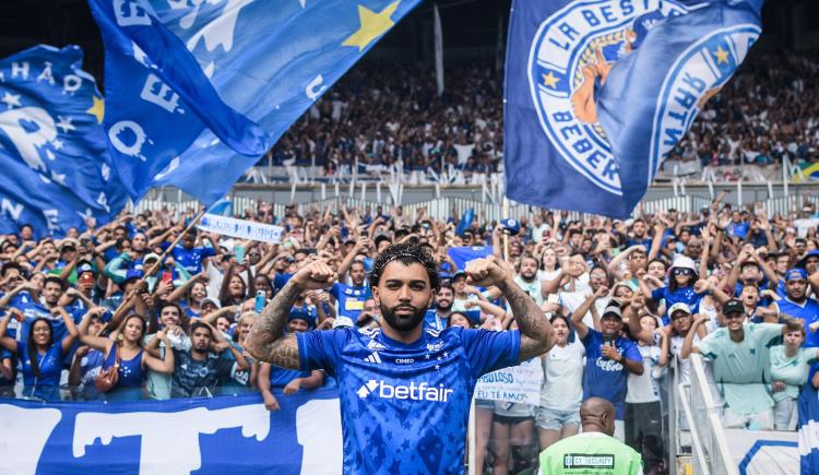 Imagen de Multitudinaria recepción para Gabigol en Cruzeiro