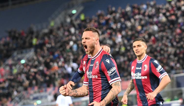 Imagen de Bologna volvió al triunfo en la Serie A