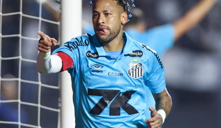 Imagen de Neymar, al rescate de Santos en el Brasileirao