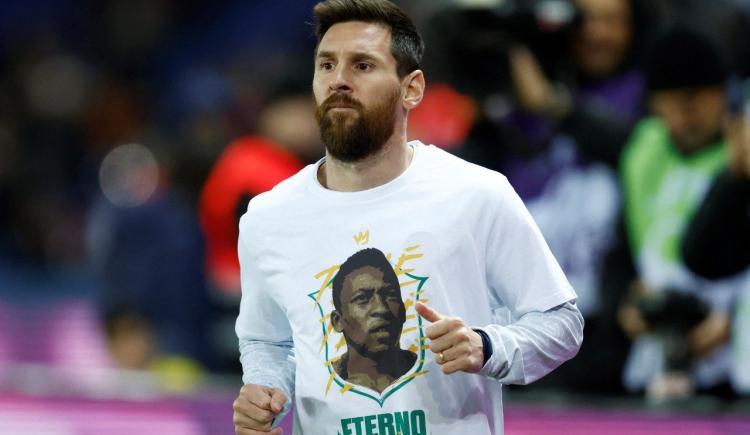 Imagen de Messi homenajeó a Pelé en la previa del partido